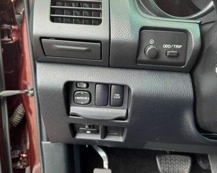 Красный Лексус РХ, объемом двигателя 3.5 л и пробегом 236 тыс. км за 11200 $, фото 12 на Automoto.ua
