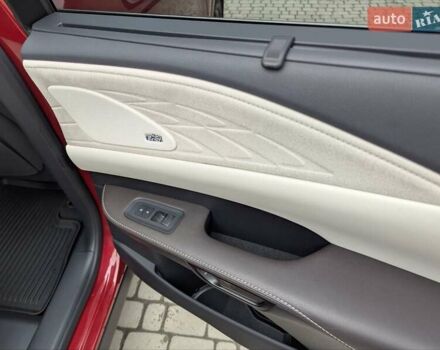 Красный Лексус РХ, объемом двигателя 2.5 л и пробегом 23 тыс. км за 85000 $, фото 10 на Automoto.ua