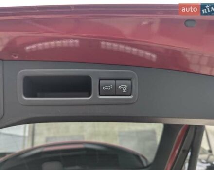 Красный Лексус РХ, объемом двигателя 2.5 л и пробегом 23 тыс. км за 85000 $, фото 6 на Automoto.ua