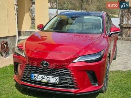Красный Лексус РХ, объемом двигателя 2.5 л и пробегом 28 тыс. км за 75000 $, фото 1 на Automoto.ua