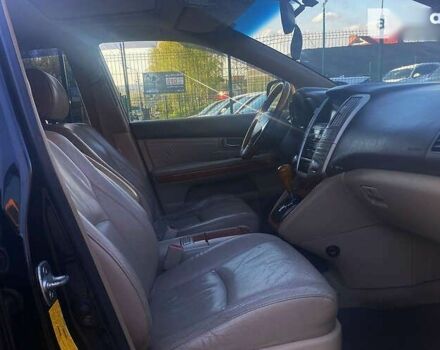 Лексус РХ, объемом двигателя 0 л и пробегом 447 тыс. км за 9200 $, фото 11 на Automoto.ua