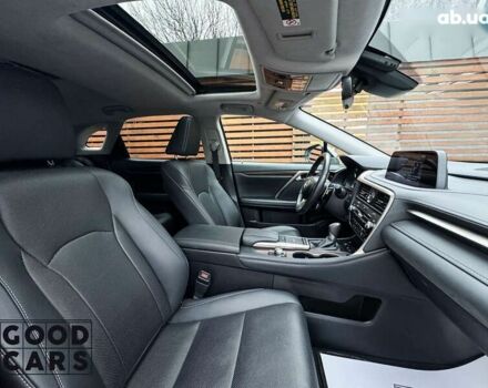 Лексус РХ, объемом двигателя 4.25 л и пробегом 20 тыс. км за 55000 $, фото 13 на Automoto.ua