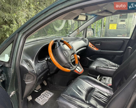 Лексус РХ, объемом двигателя 0 л и пробегом 372 тыс. км за 4600 $, фото 2 на Automoto.ua
