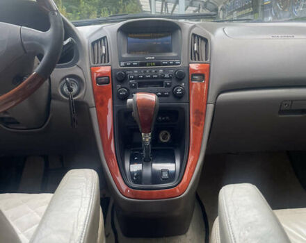 Лексус РХ, объемом двигателя 3 л и пробегом 298 тыс. км за 5900 $, фото 9 на Automoto.ua