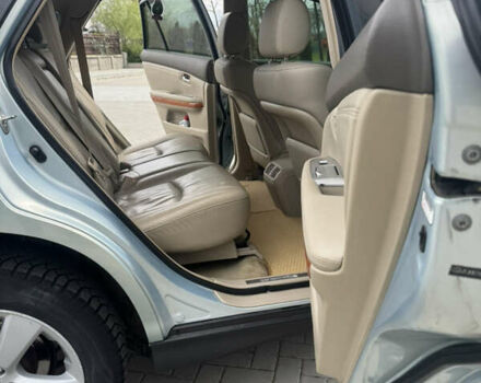 Лексус РХ, объемом двигателя 3.3 л и пробегом 313 тыс. км за 9999 $, фото 5 на Automoto.ua