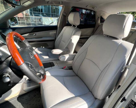 Лексус РХ, объемом двигателя 3 л и пробегом 321 тыс. км за 10000 $, фото 9 на Automoto.ua