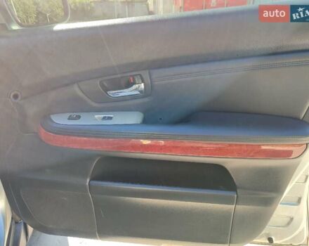 Лексус РХ, об'ємом двигуна 3.46 л та пробігом 262 тис. км за 10800 $, фото 18 на Automoto.ua