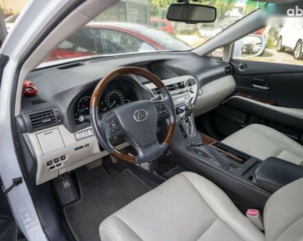 Лексус РХ, объемом двигателя 0 л и пробегом 141 тыс. км за 18500 $, фото 16 на Automoto.ua