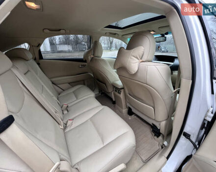 Лексус РХ, объемом двигателя 3.5 л и пробегом 136 тыс. км за 15777 $, фото 11 на Automoto.ua