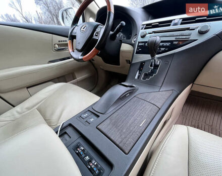 Лексус РХ, объемом двигателя 3.5 л и пробегом 136 тыс. км за 15777 $, фото 12 на Automoto.ua