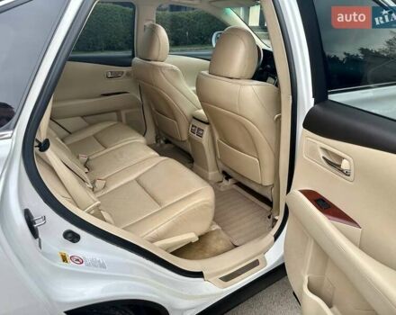 Лексус РХ, объемом двигателя 3.46 л и пробегом 257 тыс. км за 18900 $, фото 14 на Automoto.ua