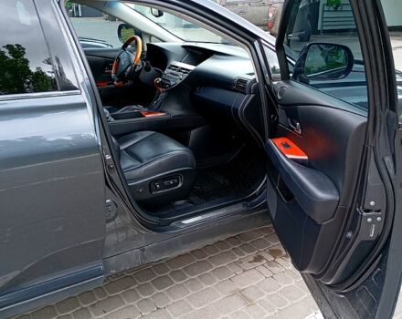 Лексус РХ, объемом двигателя 35 л и пробегом 207 тыс. км за 18999 $, фото 8 на Automoto.ua