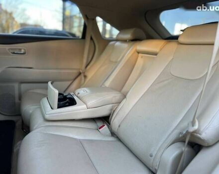 Лексус РХ, объемом двигателя 0 л и пробегом 178 тыс. км за 18500 $, фото 15 на Automoto.ua