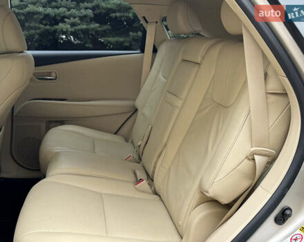 Лексус РХ, об'ємом двигуна 3.46 л та пробігом 126 тис. км за 21900 $, фото 24 на Automoto.ua