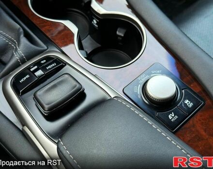 Лексус РХ, объемом двигателя 35 л и пробегом 146 тыс. км за 34000 $, фото 10 на Automoto.ua