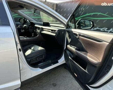 Лексус РХ, объемом двигателя 2 л и пробегом 69 тыс. км за 33500 $, фото 7 на Automoto.ua