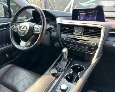Лексус РХ, объемом двигателя 2 л и пробегом 69 тыс. км за 33500 $, фото 12 на Automoto.ua