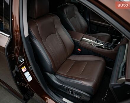 Лексус РХ, объемом двигателя 2 л и пробегом 151 тыс. км за 27895 $, фото 22 на Automoto.ua