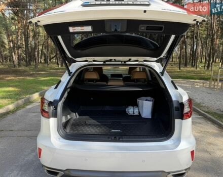 Лексус РХ, объемом двигателя 2 л и пробегом 90 тыс. км за 32500 $, фото 5 на Automoto.ua