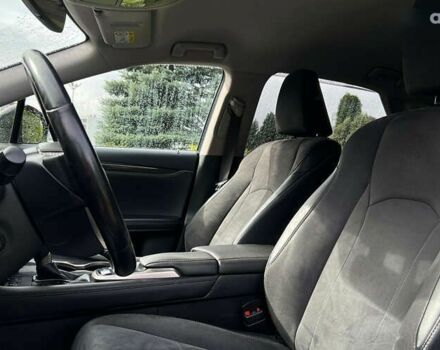 Лексус РХ, объемом двигателя 2 л и пробегом 159 тыс. км за 34700 $, фото 6 на Automoto.ua