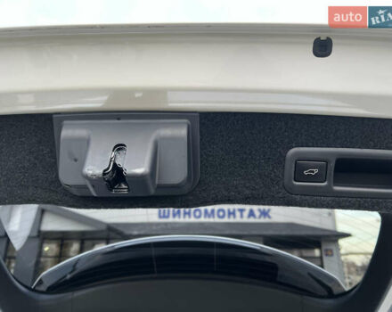 Лексус РХ, объемом двигателя 2 л и пробегом 105 тыс. км за 31000 $, фото 11 на Automoto.ua