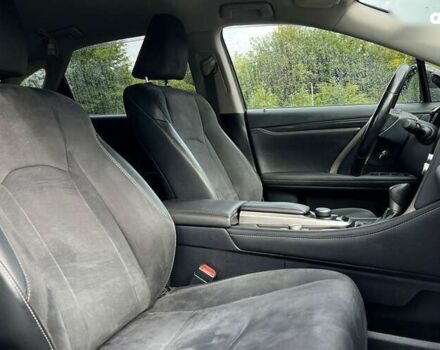 Лексус РХ, объемом двигателя 2 л и пробегом 159 тыс. км за 34700 $, фото 18 на Automoto.ua