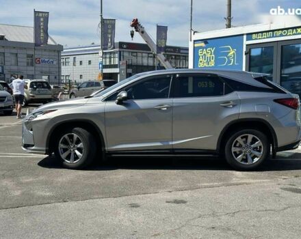 Лексус РХ, объемом двигателя 2 л и пробегом 110 тыс. км за 32990 $, фото 7 на Automoto.ua