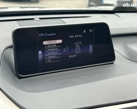Лексус РХ, объемом двигателя 2 л и пробегом 110 тыс. км за 36990 $, фото 24 на Automoto.ua