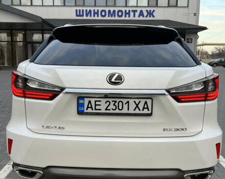 Лексус РХ, объемом двигателя 2 л и пробегом 105 тыс. км за 31000 $, фото 6 на Automoto.ua