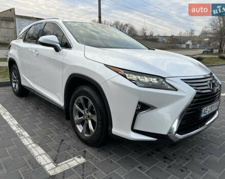 Лексус РХ, объемом двигателя 2 л и пробегом 105 тыс. км за 31000 $, фото 4 на Automoto.ua