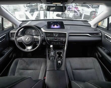 Лексус РХ, объемом двигателя 2 л и пробегом 182 тыс. км за 30149 $, фото 7 на Automoto.ua