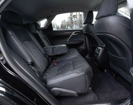Лексус РХ, объемом двигателя 2 л и пробегом 182 тыс. км за 30149 $, фото 6 на Automoto.ua