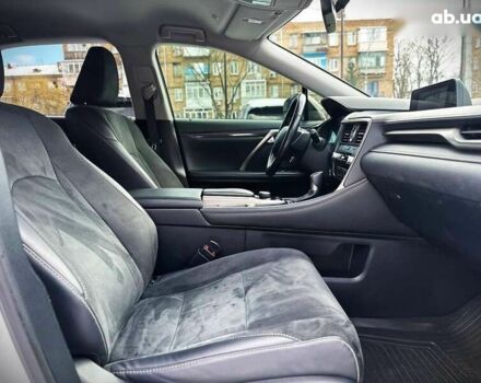 Лексус РХ, объемом двигателя 2 л и пробегом 112 тыс. км за 33500 $, фото 23 на Automoto.ua