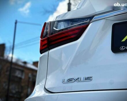 Лексус РХ, объемом двигателя 2 л и пробегом 112 тыс. км за 33500 $, фото 17 на Automoto.ua