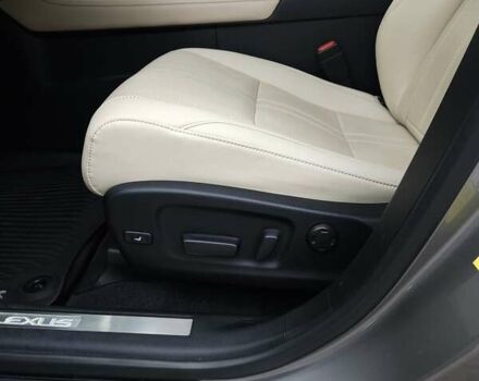 Лексус РХ, объемом двигателя 3.5 л и пробегом 30 тыс. км за 64500 $, фото 9 на Automoto.ua