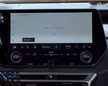 Лексус РХ, объемом двигателя 2.4 л и пробегом 49 тыс. км за 69000 $, фото 23 на Automoto.ua