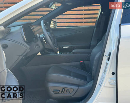 Лексус РХ, объемом двигателя 2.5 л и пробегом 23 тыс. км за 72000 $, фото 19 на Automoto.ua