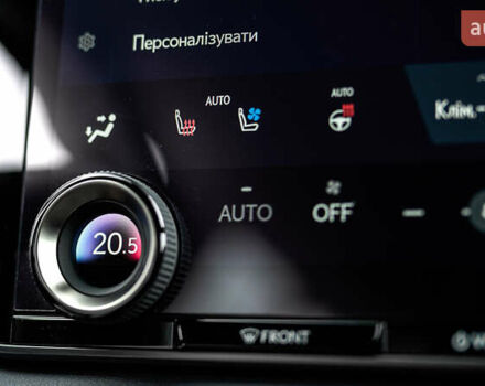 Лексус РХ, объемом двигателя 2.4 л и пробегом 31 тыс. км за 75616 $, фото 31 на Automoto.ua