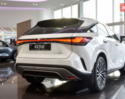 Лексус РХ, об'ємом двигуна 2.4 л та пробігом 0 тис. км за 75806 $, фото 2 на Automoto.ua