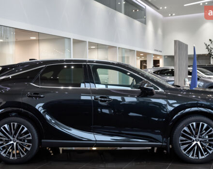 Лексус РХ, объемом двигателя 2.5 л и пробегом 0 тыс. км за 87392 $, фото 1 на Automoto.ua