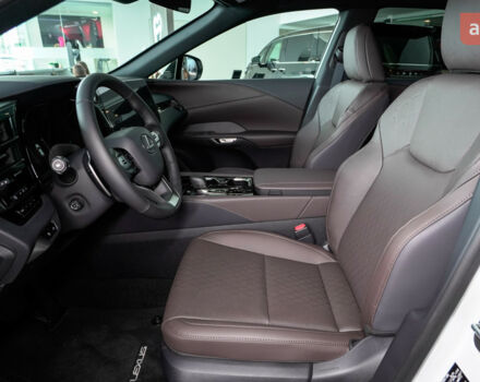 Лексус РХ, объемом двигателя 2.4 л и пробегом 0 тыс. км за 78682 $, фото 16 на Automoto.ua