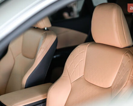 Лексус РХ, объемом двигателя 2.5 л и пробегом 0 тыс. км за 89260 $, фото 15 на Automoto.ua