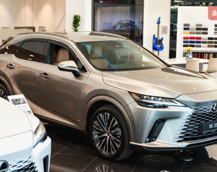 Лексус РХ, объемом двигателя 2.5 л и пробегом 0 тыс. км за 88916 $, фото 4 на Automoto.ua