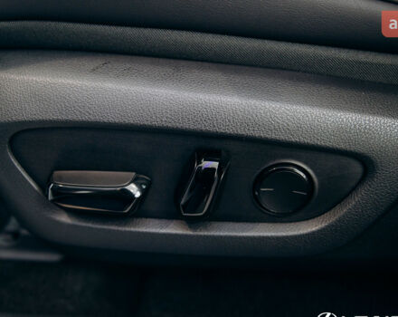 Лексус РХ, объемом двигателя 2.4 л и пробегом 0 тыс. км за 84127 $, фото 19 на Automoto.ua