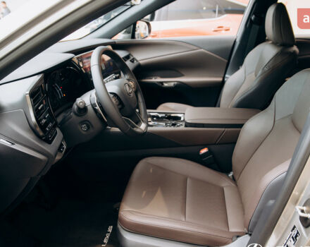 Лексус РХ, объемом двигателя 2.4 л и пробегом 0 тыс. км за 78737 $, фото 16 на Automoto.ua
