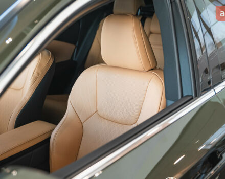 Лексус РХ, объемом двигателя 2.5 л и пробегом 0 тыс. км за 86843 $, фото 5 на Automoto.ua