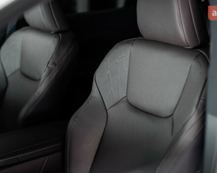 Лексус РХ, объемом двигателя 2.4 л и пробегом 0 тыс. км за 78682 $, фото 12 на Automoto.ua