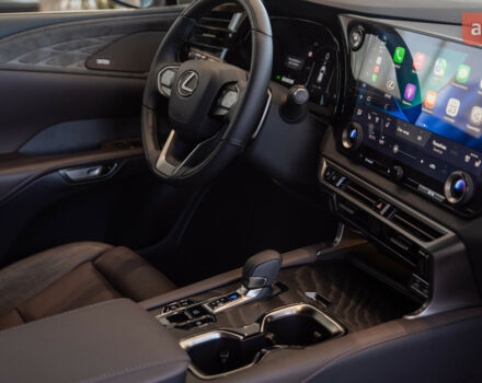 Лексус РХ, объемом двигателя 2.5 л и пробегом 0 тыс. км за 97805 $, фото 3 на Automoto.ua