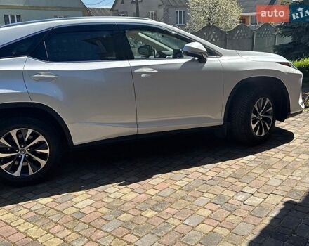 Лексус РХ, объемом двигателя 2 л и пробегом 55 тыс. км за 52900 $, фото 1 на Automoto.ua