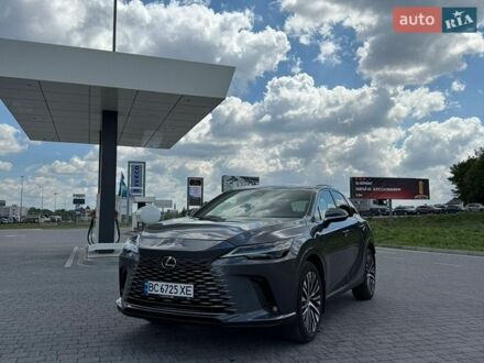 Лексус РХ, объемом двигателя 2.5 л и пробегом 49 тыс. км за 61500 $, фото 1 на Automoto.ua